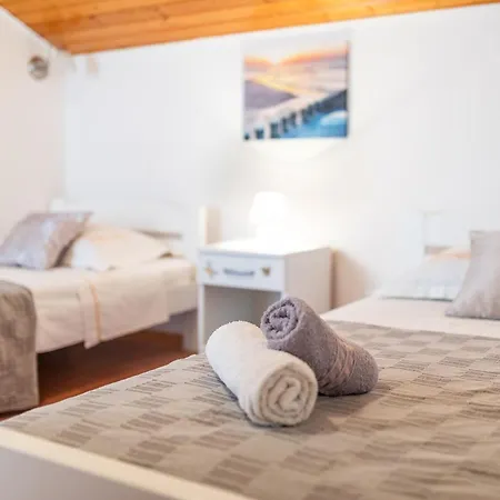 Maja's Style - Two Bedroom With Terrace And Garden View