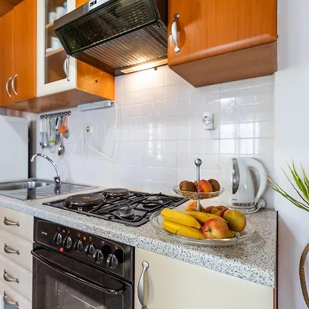 Maja's Style - Two Bedroom With Terrace And Garden View *
